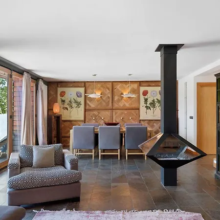 Apartment Du Chateau Des Girards